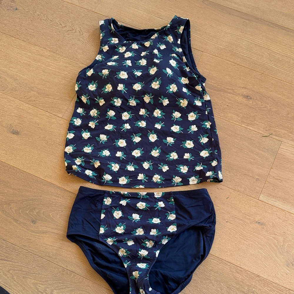 Lands End x Draper James swimsuit